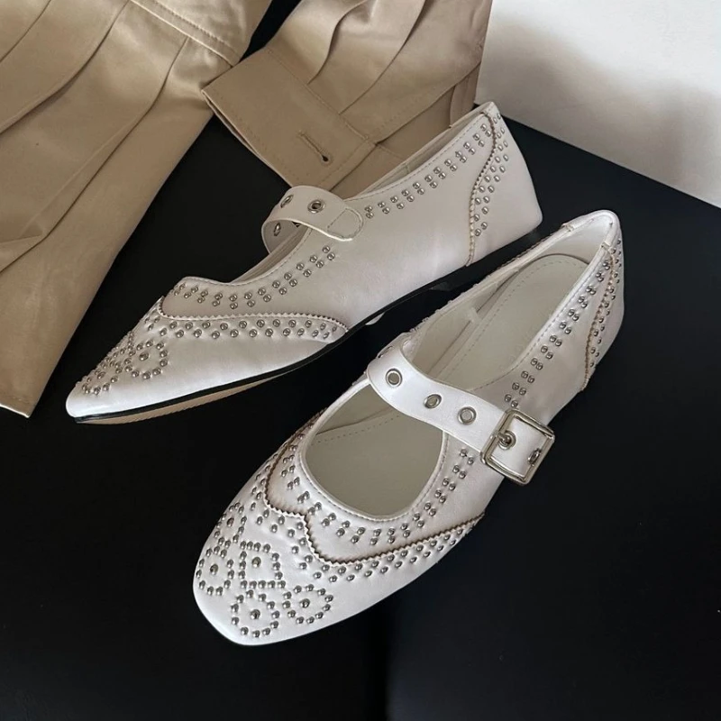 Retro Rivet Buckle Design Flat - Women Shoes Brand 评论和价格